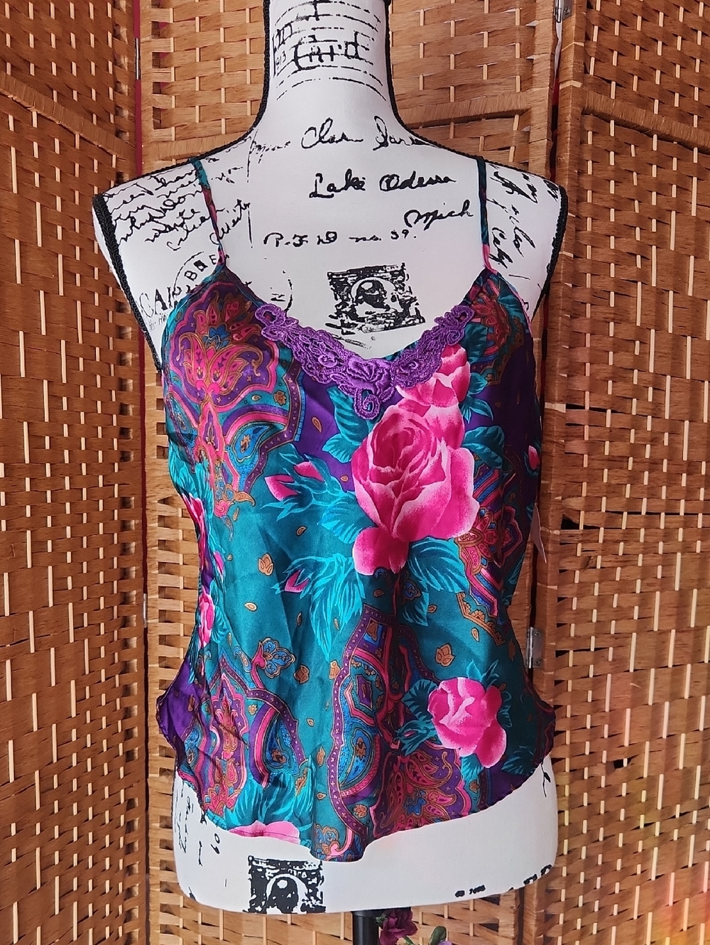 California Miss, Women's Vintage  Colorful Night Camisole, Casual Girly Top Sz M